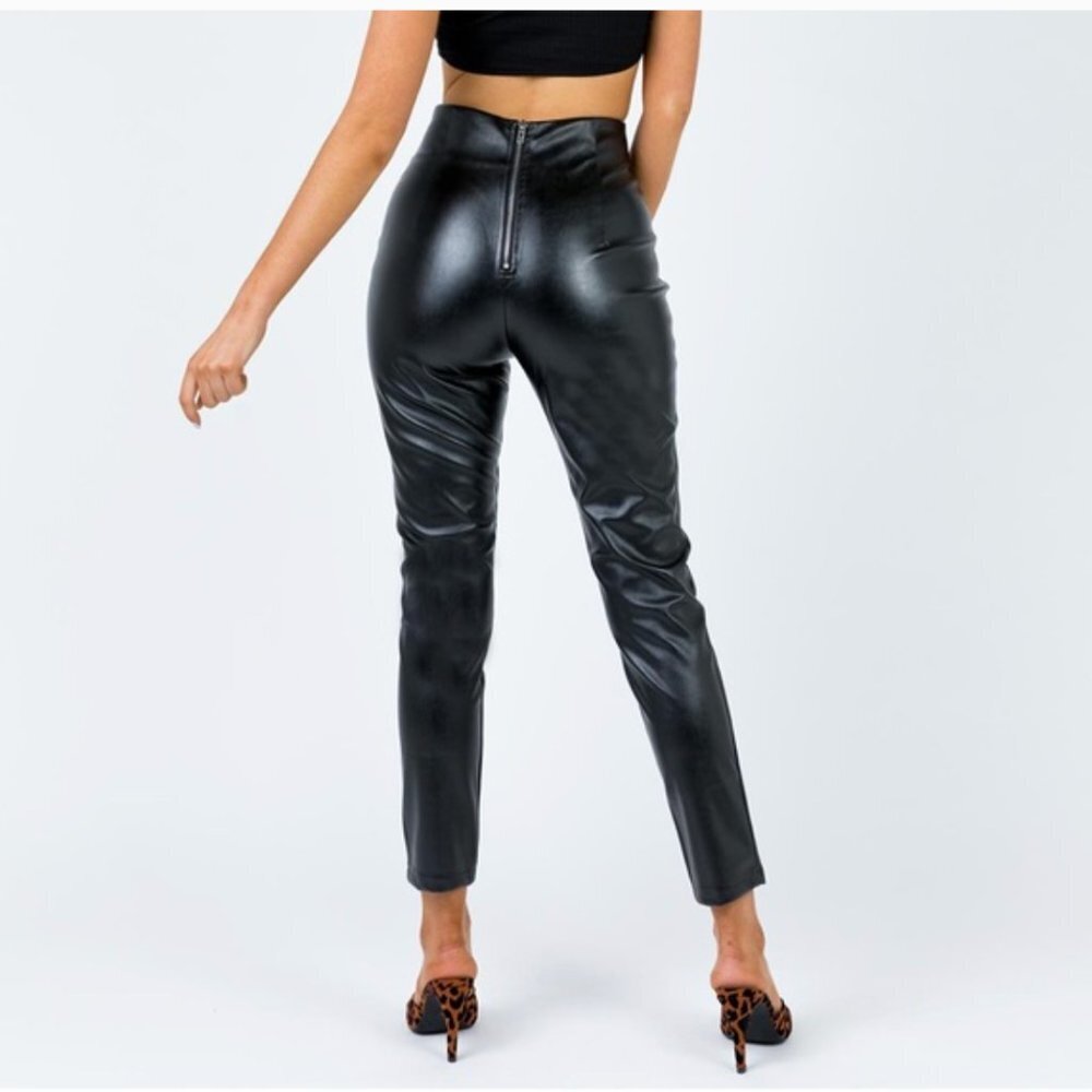 Princess Polly Lyra Black Faux Leather Back Zip Skinny Pants Size 6